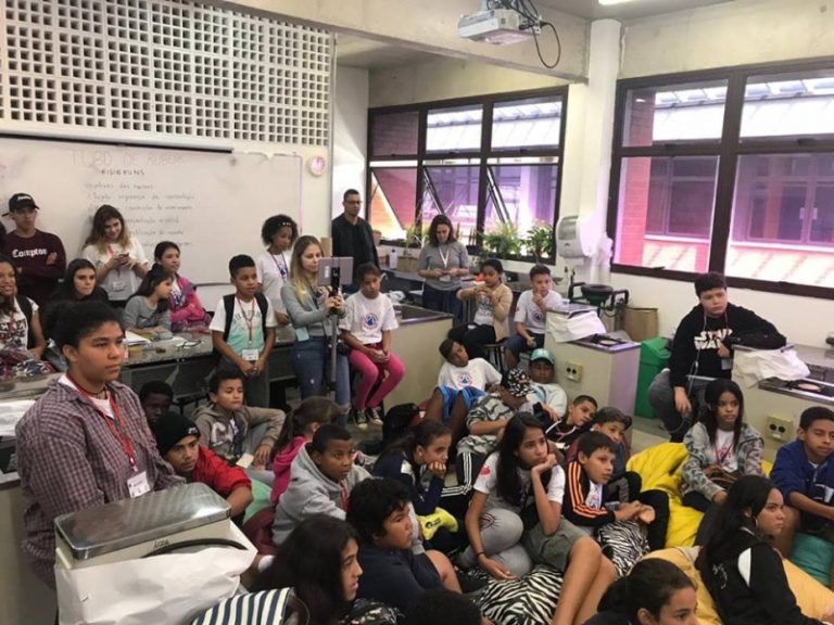 Educandos participaram do último encontro do ano do Projeto Caminhando para o Futuro
