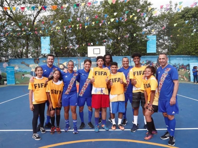 Passeio dos educandos do projeto “Rugby em Três Tempos”