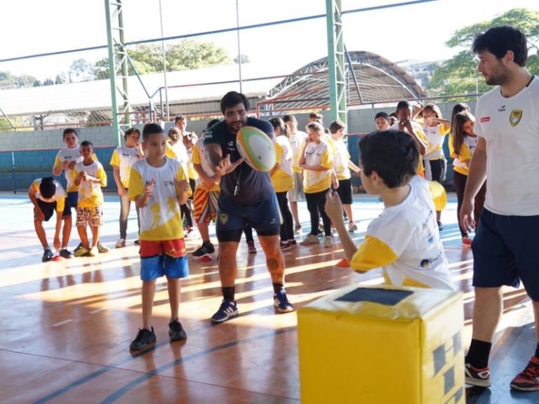 Núcleo de Araçariguama recebe a visita dos atletas da Seleção Brasileira de Rugby
