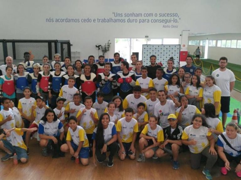 Educandos de Araçariguama Visitam o NAR – SP