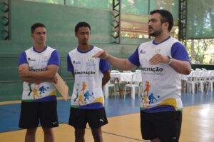 Primeiro Encontro Ano II Capacitação Esporte para Todos - Corrente de Luz (2)